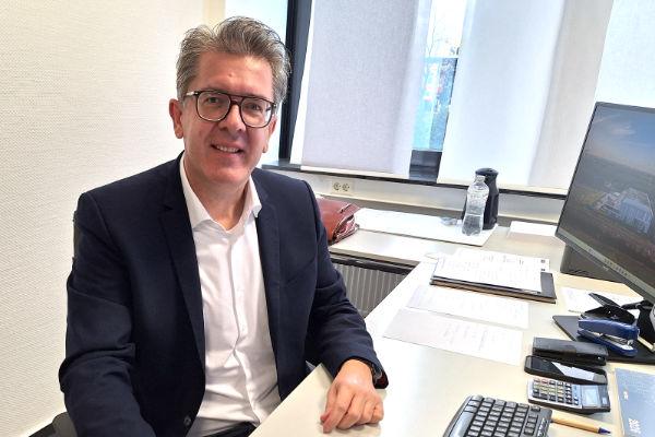 Markus Engler</br><span class="light">Geschäftsleitung<br />Leitung Verkauf Handel <br/> </span> Bild